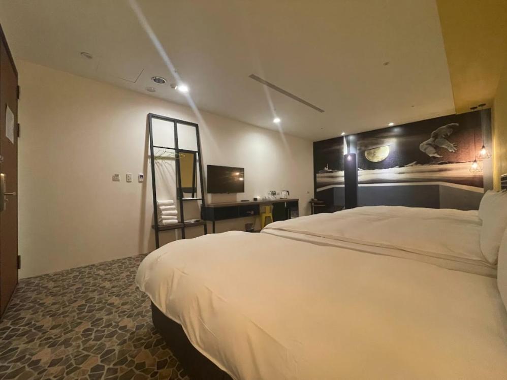 Ningcui Business Hotel Taichung Quarto foto